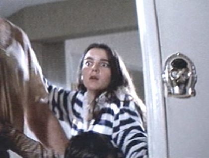 Dominique Dunne_poltergeistpic04